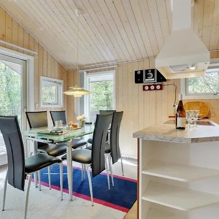 Сasa de vacaciones Jussi - 3-5km From The Sea By Interhome